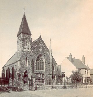 Circa 1920s exterior of the Congregational Church & Old Manse